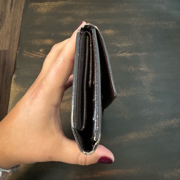 LV Damier Ebene Wallet - Picture 7 of 9